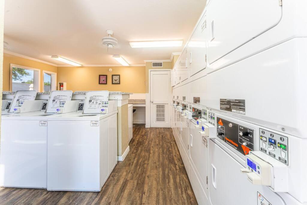 Central 1Br King Bed Suites, Close To Downtown & Domain Austin Exterior photo